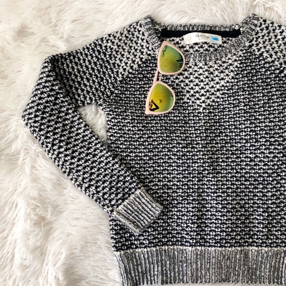 Anthropologie Sweaters - ANTHROPOLOGIE black+grey knitted crew neck sweater